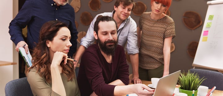 Ce este HubSpot și de ce ar trebui să îl utilizezi?